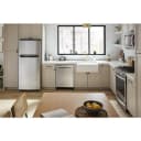 28-inch Wide Top-Freezer Refrigerator - 16.3 Cu. Ft. view 16