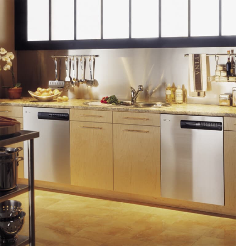 GE Monogram® Fully Wrapped Dishwasher