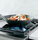 Monogram 36" All Gas Professional Range with 6 Burners (Natural Gas) view 15