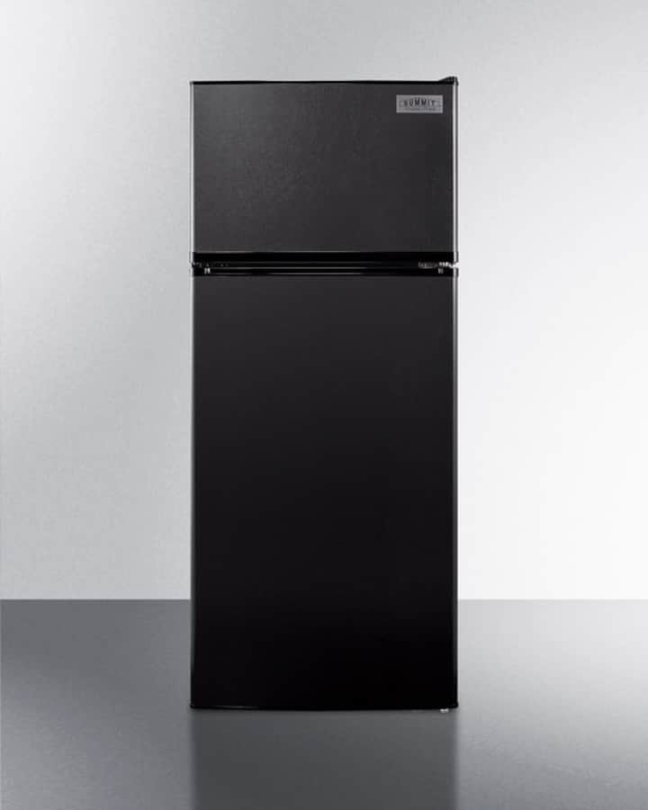 24" Wide Top Mount Refrigerator-Freezer With Icemaker