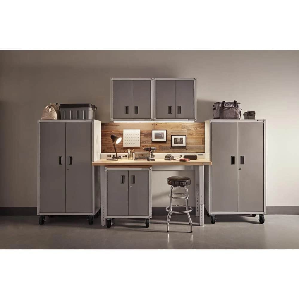 6' Wide 9-Outlet Workbench Powerstrip