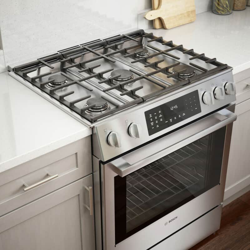 Benchmark™ Dual Fuel Slide-in Range 30''